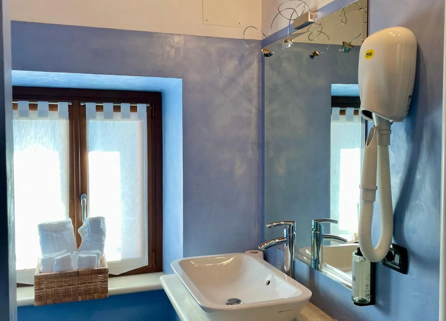 *** Frühstückspension Relais Fontana Rosa B&B Wellness Caprino Veronese Italien